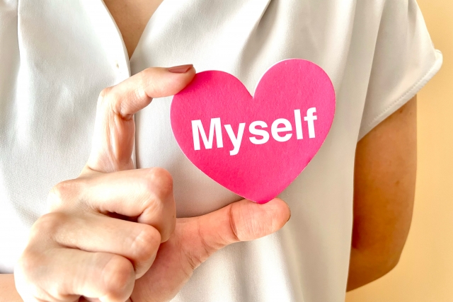 食事以外で太る原因になったと思うこと④自己肯定感の低下で自分の体から目をそらした